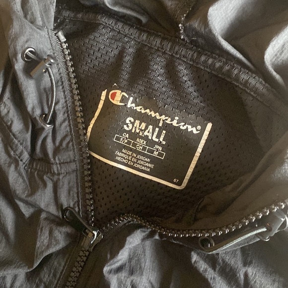 Champion windbreaker - Picture 3 of 5